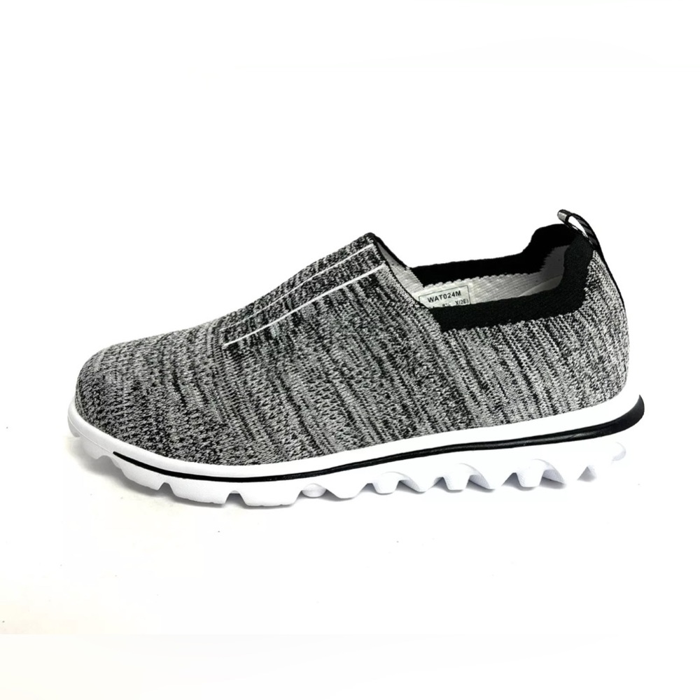 SOLD - Propet Womens Travelactiv Slip On Black Size 8.5 EE